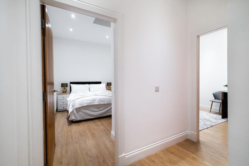 2 Bed 2 Bath Spacious Apartment In Central Aberdeen Zewnętrze zdjęcie
